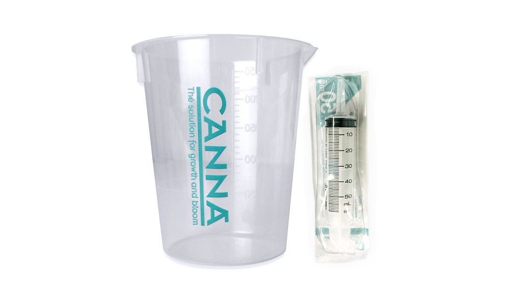 Measuring Cups & Syringes